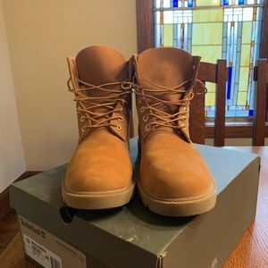 Timberland 6 inch boot-wheat, size 10